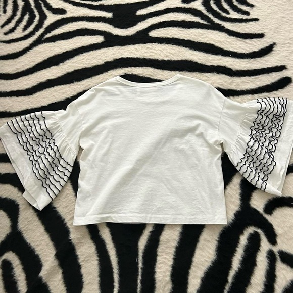 SeeByChloe White with flowy adorned sleeve top - Picture 3 of 4